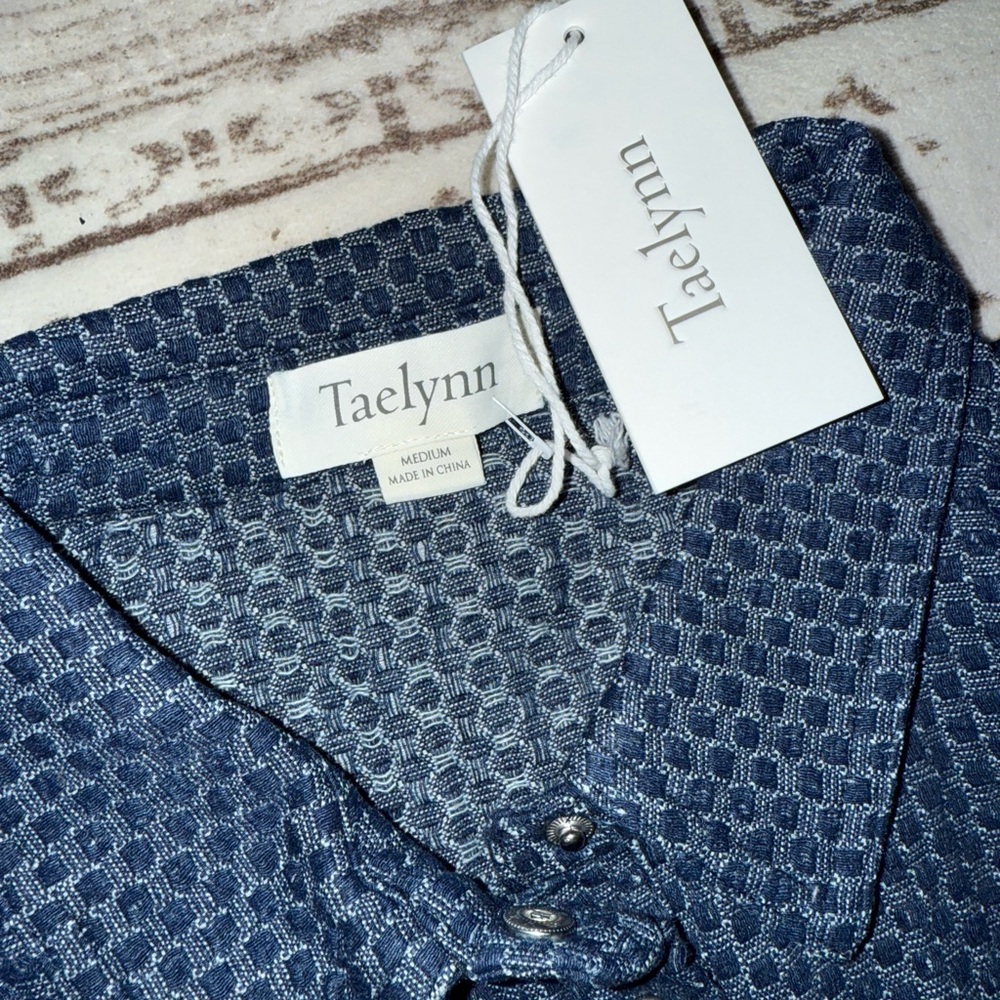 Taelynn denim dress- Subtle Geometric Print - Picture 2 of 2